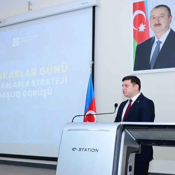 Sahibkarlar Günü münasibətilə biznes və təhsil nümayəndələrinin görüşü keçirildi.