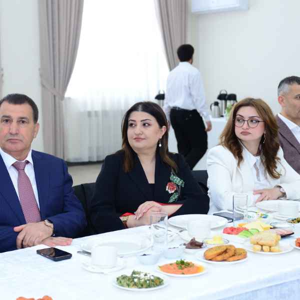 Sahibkarlar Günü münasibətilə biznes və təhsil nümayəndələrinin görüşü keçirildi.